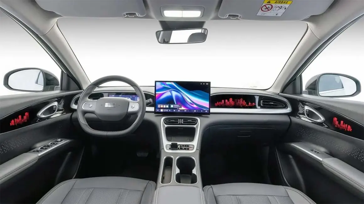 Geely E2 - interior