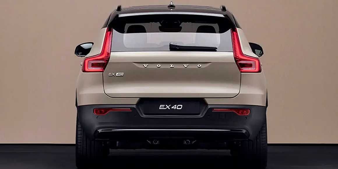 Volvo-EX40_trasera
