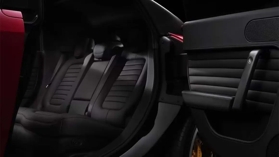 Interior del Ferrari Luce