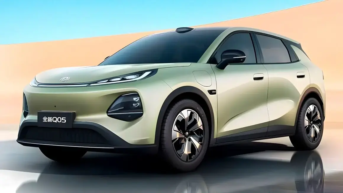 Changan NEVO Q05