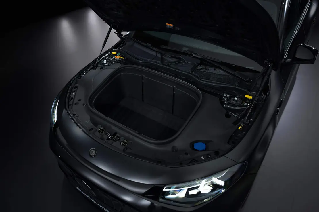 Der neue elektrische Mercedes-AMG CLA 45 4MATIC+.

Exterieur Farbe: MANUFAKTUR graphit grau magno

Interieur Polster: ARTICO/Microcut schwarz / racegelb

Energieverbrauch kombiniert: 18,7‒16,5 kWh/100 km | CO₂-Emissionen kombiniert: 0 g/km | CO₂-Klasse: A

Die Angaben sind vorl&auml;ufig. Es liegen bislang weder best&auml;tigte Werte von einer amtlich anerkannten Pr&uuml;forganisation noch eine EG-Typgenehmigung noch eine Konformit&auml;tsbescheinigung mit amtlichen Werten vor. Abweichungen zwischen den Angaben und den amtlichen Werten sind m&ouml;glich. 

The new Mercedes-AMG CLA 45 4MATIC+ electric.

Exterior color: MANUFAKTUR graphite grey magno

Interior color: ARTICO Microcut black / race yellow

Energy consumption combined: 18.7&ndash;16.5 kWh/100 km | Combined CO₂ emissions: 0 g/km | CO₂ class: A

The figures are provisional. To date, there are no confirmed figures from an officially recognised testing organisation, nor is there an EC type-approval or a certificate of conformity containing official figures. There may be discrepancies between the figures provided and the official figures.