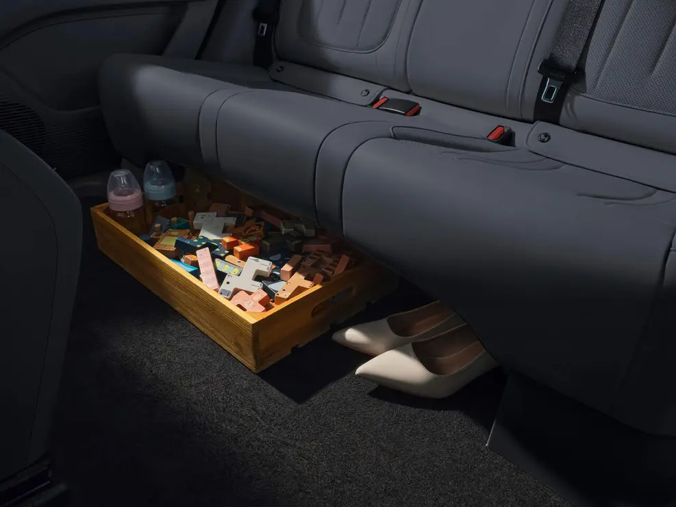 Geely E2_interior_3