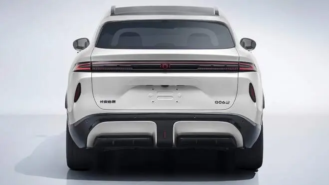 changan-nevo-q06-trasera