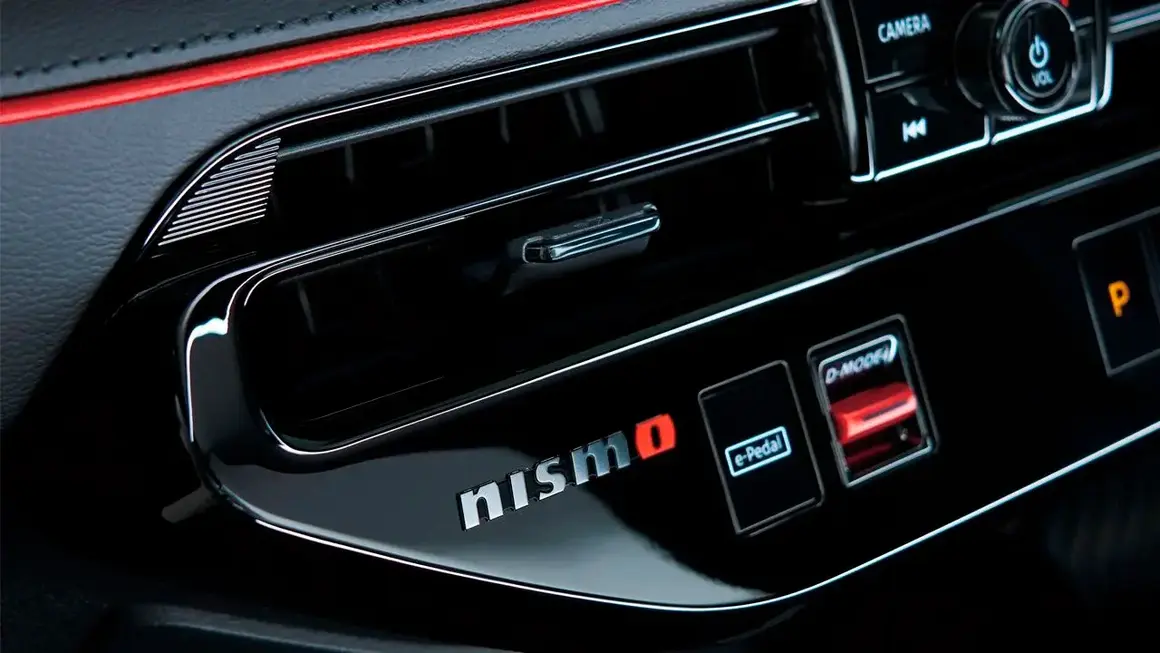 nissan-leaf-nismo-interior-detalle