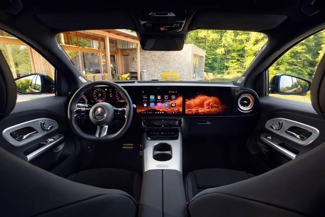Der neue elektrische Mercedes-Benz GLA.

Exterieur: MANUFAKTUR Patagonienrot Metallic

Interieur: ARTICO man-made leather/MICROCUT microfibre black 

The all-new Mercedes-Benz GLA electric.

Exterior: MANUFAKTUR patagonia red metallic

Interior: ARTICO man-made leather/MICROCUT microfibre black