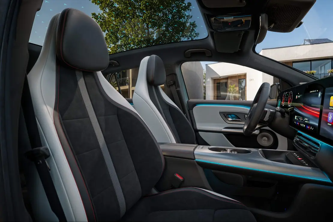 Der neue Mercedes-Benz GLA Hybrid.

Exterieur: Aquamint Uni

Interieur: ARTICO nappa-look black / clean white pearl / MICROCUT microfibre black 

The all-new Mercedes-Benz GLA hybrid.

Exterior: Aquamint non-metallic

Interior: ARTICO nappa-look black / clean white pearl / MICROCUT microfibre black