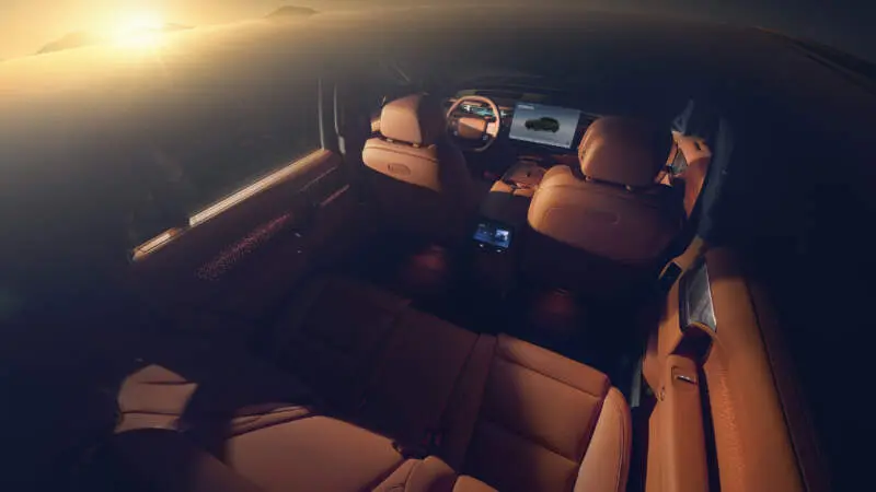 Interior del Xpeng G9L - lujo y confort