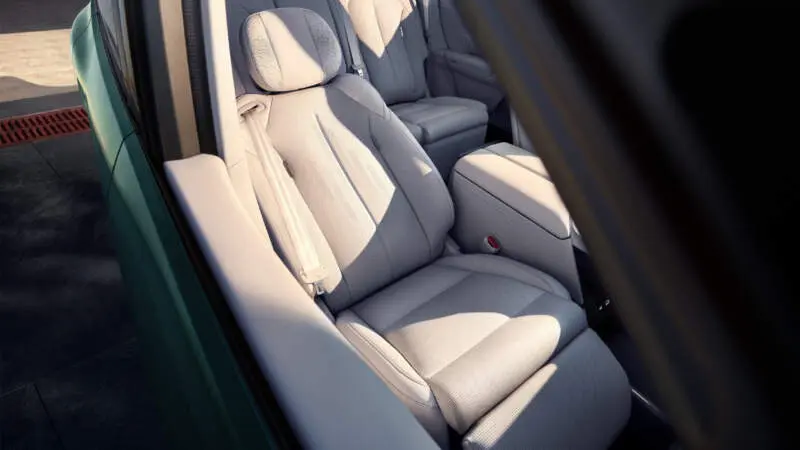 xpeng_g9l_interior-2-800x450