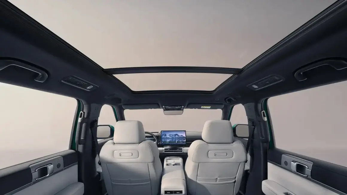 BYD TI7 - interior