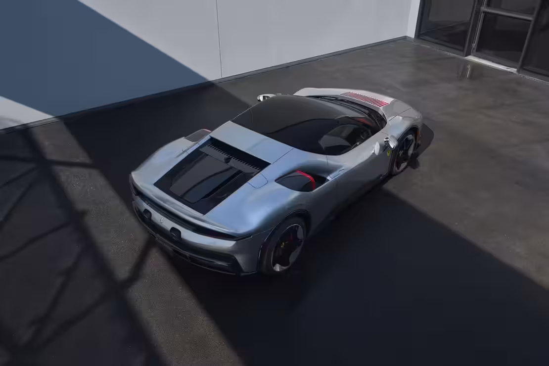 Ferrari CZ26 - lateral y trasera