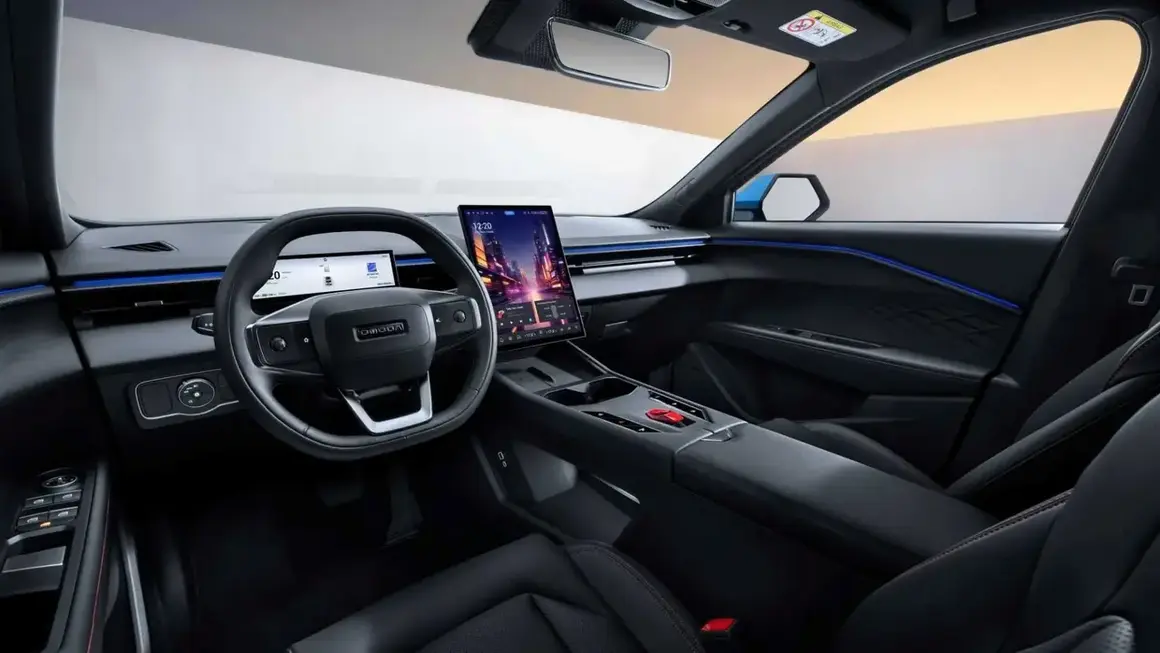 Omoda 4 - Interior