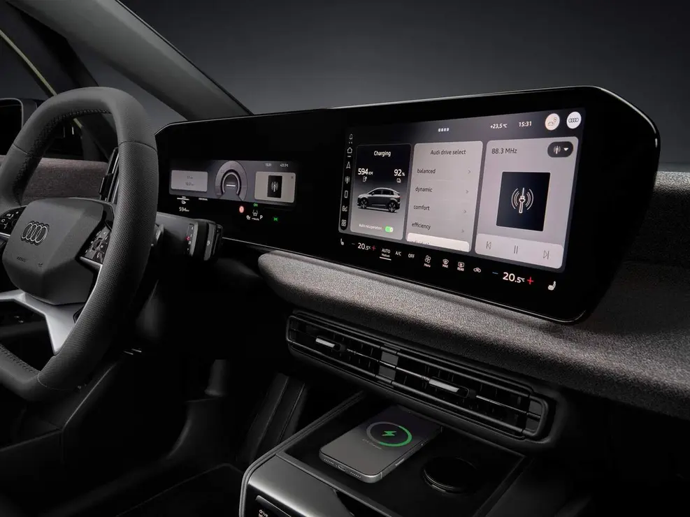 Audi A2 e-Tron (interior) - Detalle de las pantallas digitales