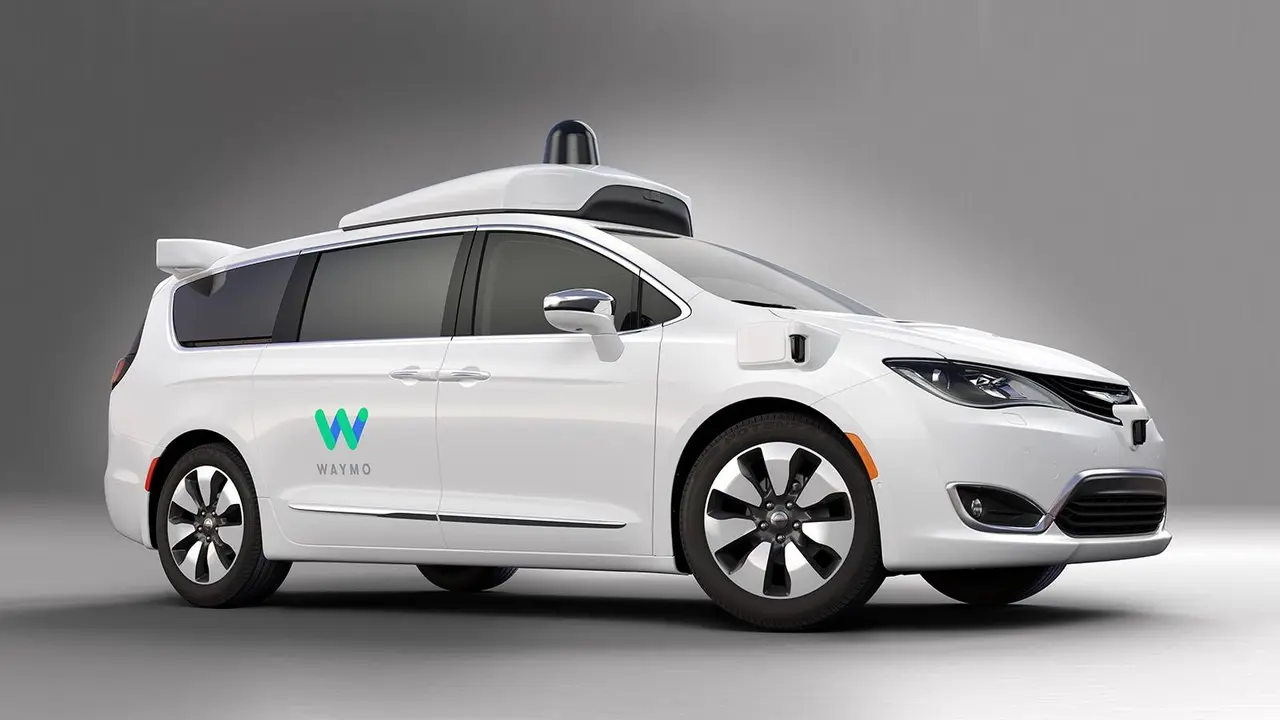 Waymo de Google en pruebas con coches de Chrysler