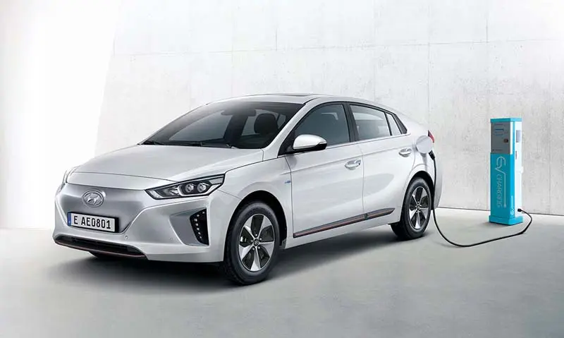 Hyundai-Ioniq-Electrico04