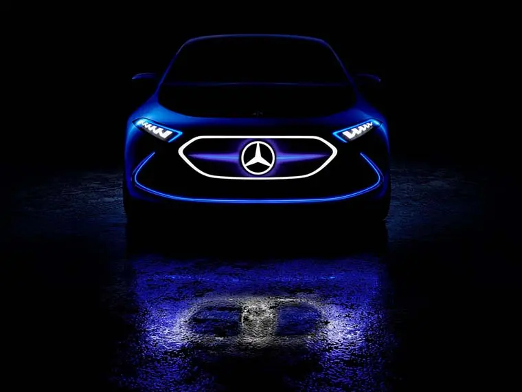Mercedes-concept-EQA03