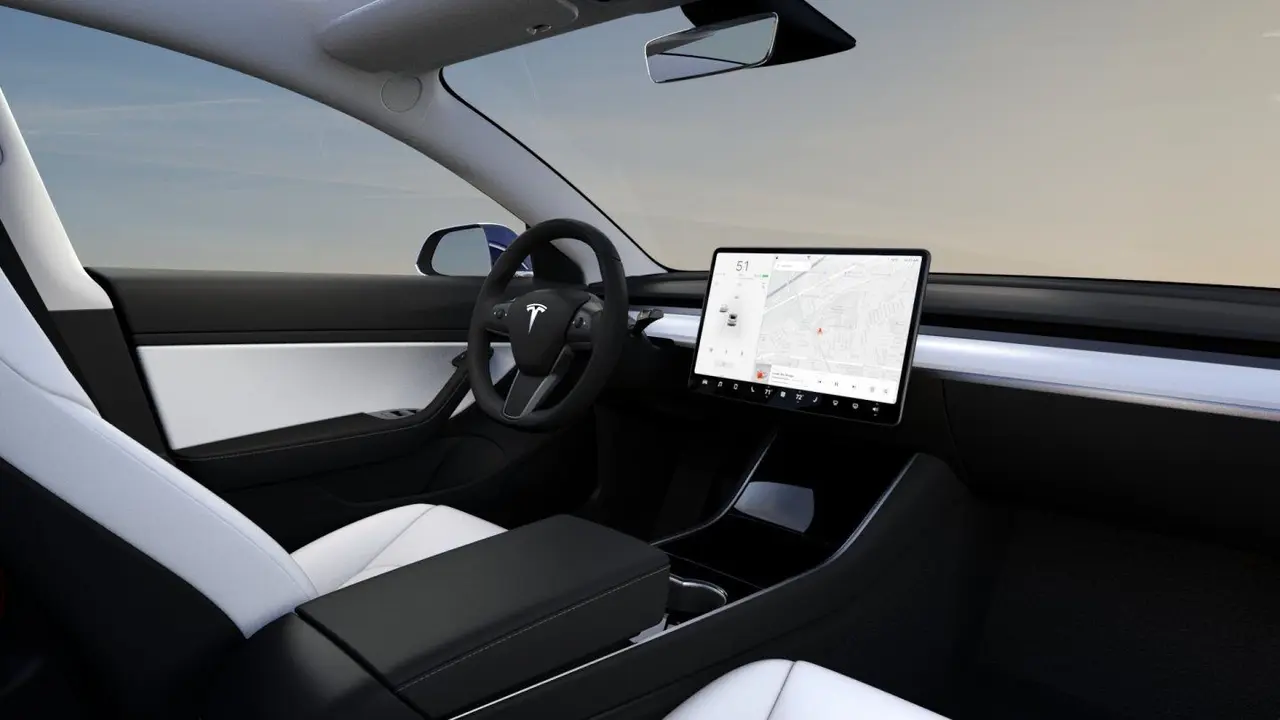 Interior-Blanco_Model-3