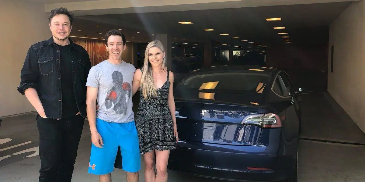 Entrega-Model3_ElonMusk-enDomicilio