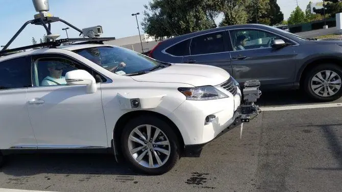 Apple y su coche para conducci&oacute;n aut&oacute;noma