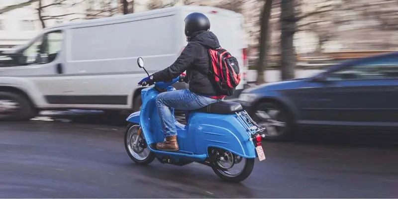 govecs-schwalbe_scooter-electrica04