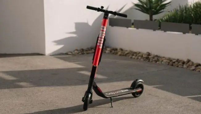 Monopat&iacute;n el&eacute;ctrico de UBER