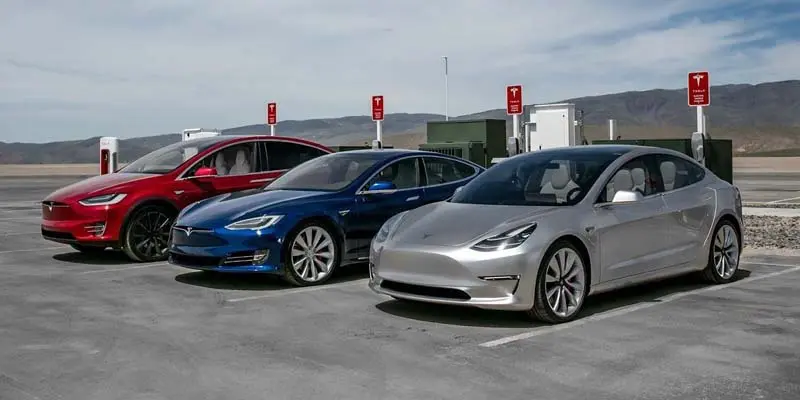 Modelos-Tesla_S-X-302