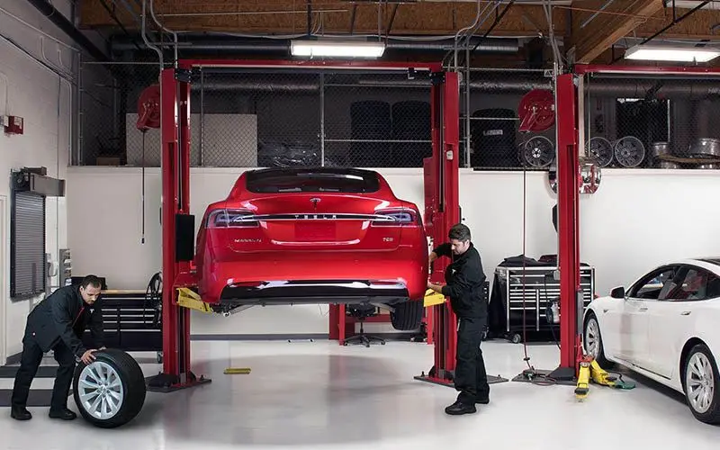 Tesla-Service-Center-Taller