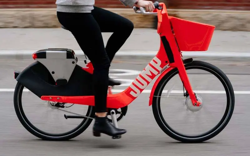 uber-bicicletas-electricas-jump_movimiento