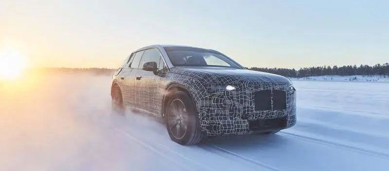 BMW-iNEXT-primeras-pruebas-invierno-Arjeplog _Suecia-frontal