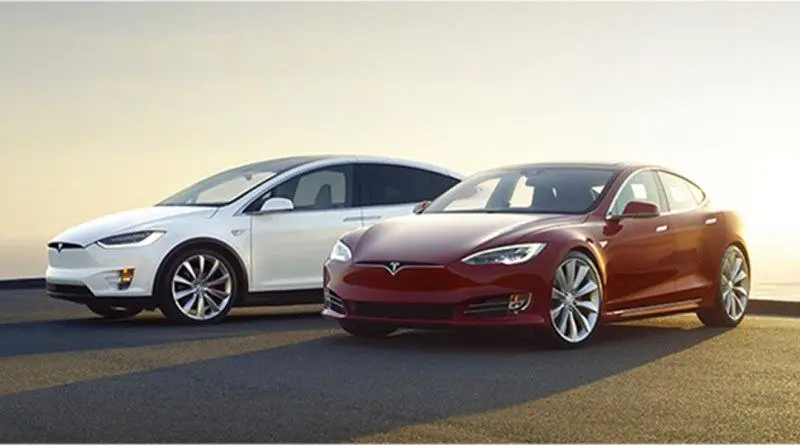 tesla-model-x-blanco_model-s-rojo