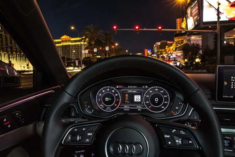 audi-sistema-TLI-conexion-semaforos-velocidad-ideal-tiempo-hasta-verde