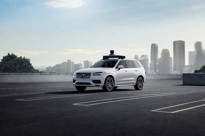Volvo-Uber-coche-autonomo-frontal