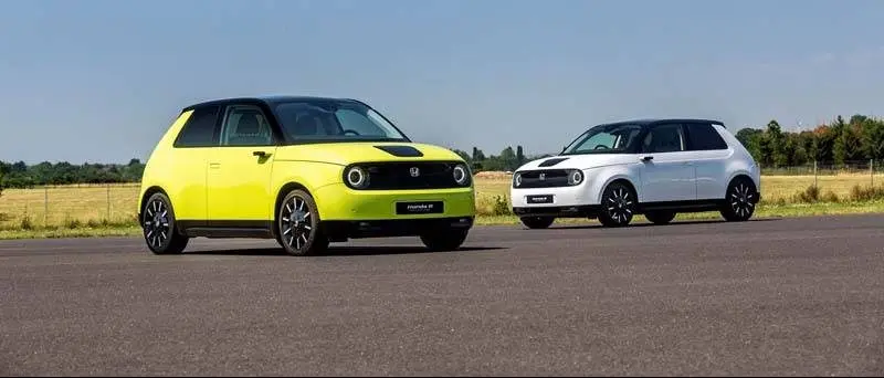 Honda-e-amarillo-blanco