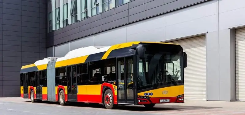 Solaris-Urbino-18-autobus-electrico-articulado4
