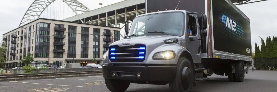 Daimler-Freightliner-eCascadia-camion-electrico