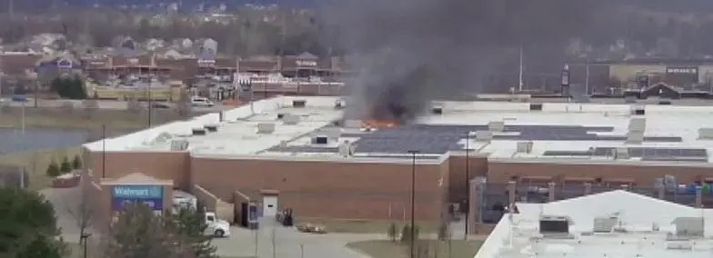 incendio-sistemas-solares-tesla-establecimientos-walmart4