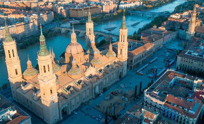 Foto a&eacute;rea de la Bas&iacute;lica del Pilar - Zaragoza