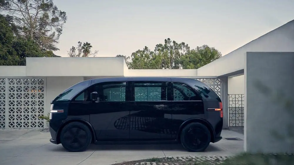 canoo-vehiculo-electrico_color-negro-lateral-2