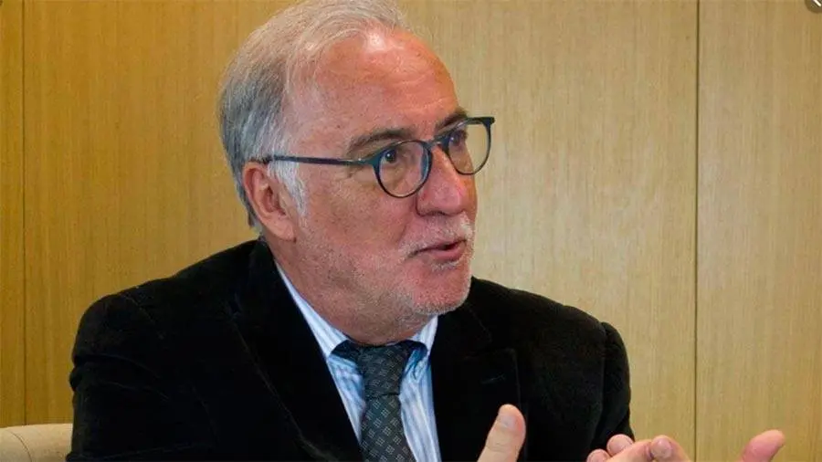 Pere Navarro de la DGT habla sobre los coches el&eacute;ctricos
