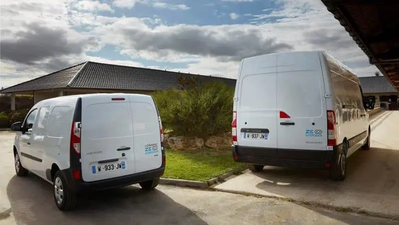 renault-kangoo-ze-hidrogeno-izq_renault-master-ze-hidrogeno-dcha