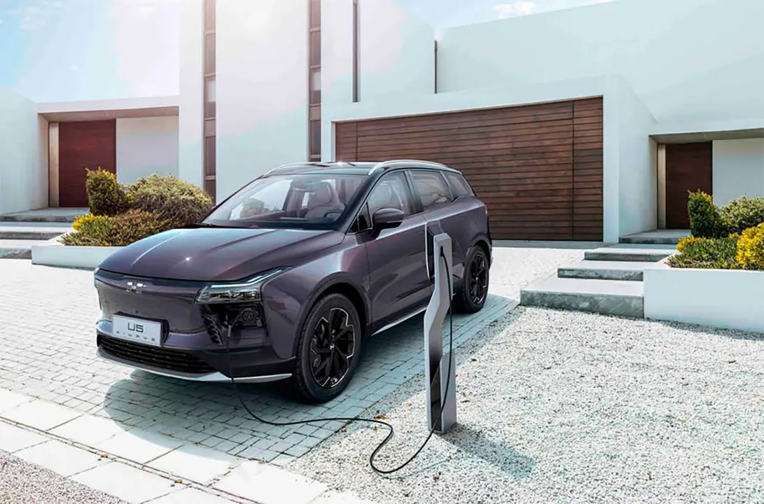 Foto del SUV el&eacute;ctrico Aiways U5