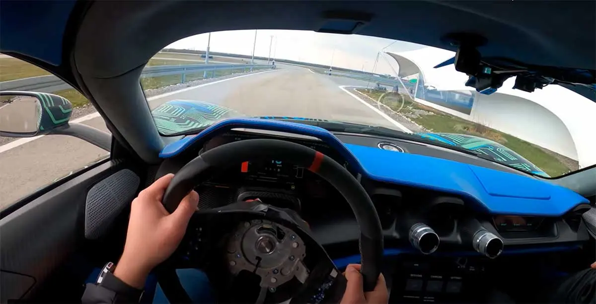 pilotando Hiper-deportivo el&eacute;ctrico Rimac C-Two