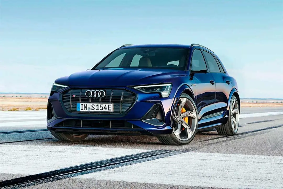 Foto de la versi&oacute;n Sport del Audi e-Tron
