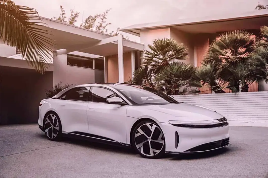 Foto de la berlina el&eacute;ctrica premium, Lucid Air