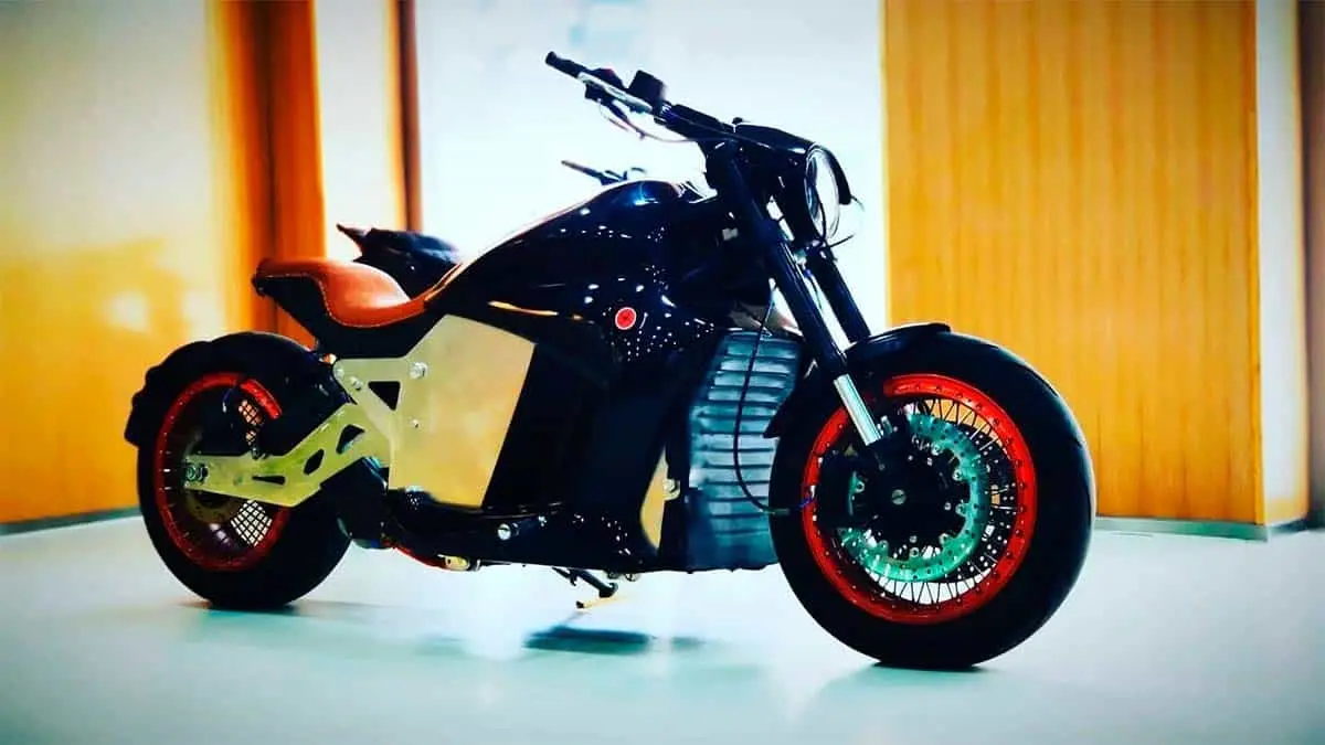 Foto de la moto el&eacute;ctrica Evoke 6061