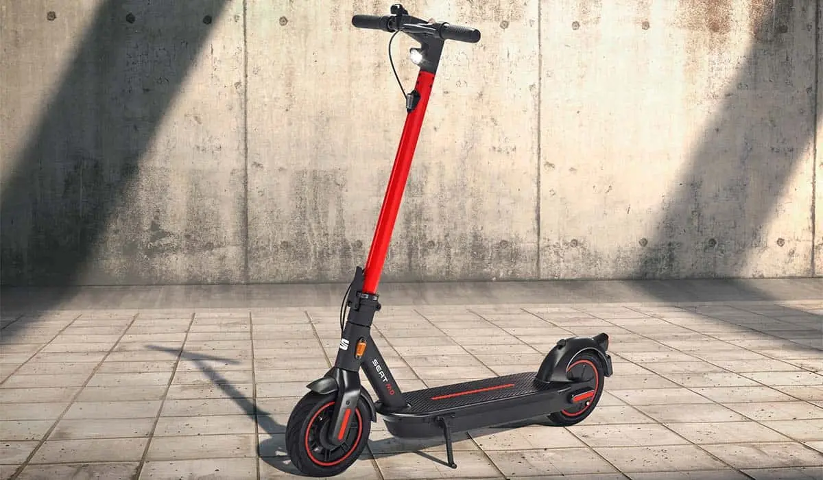 Foto del patinete el&eacute;ctrico de SEAT - Modelo SEAT M&Oacute; eKickScooter 65