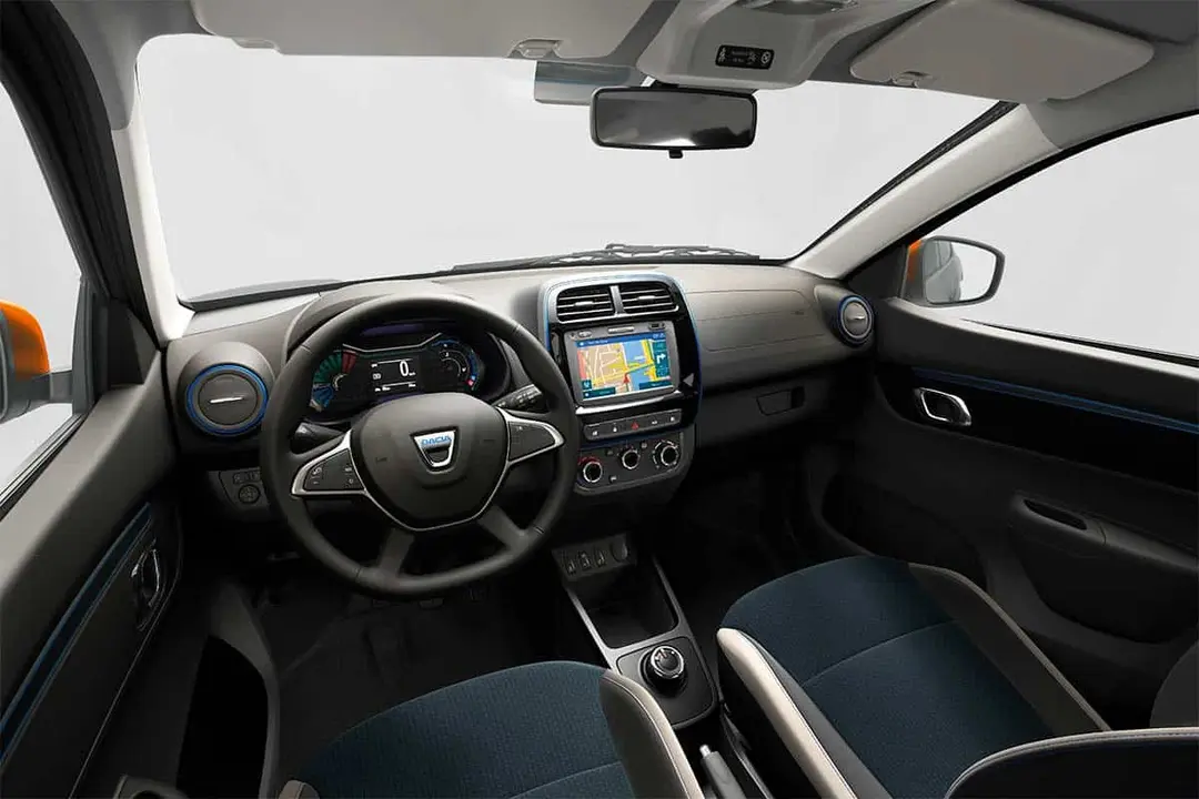 foto del interior del Dacia Spring, modelo 100% el&eacute;ctrico