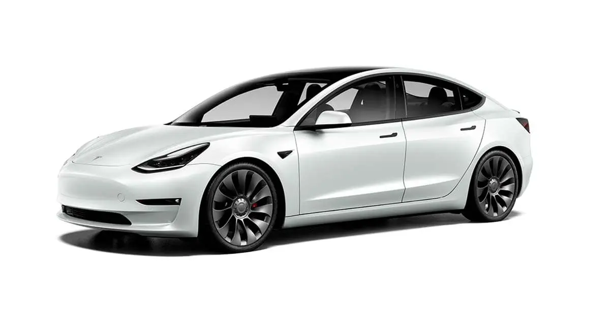 Foto del Tesla Model 3 Performance del 2021 de color blanco