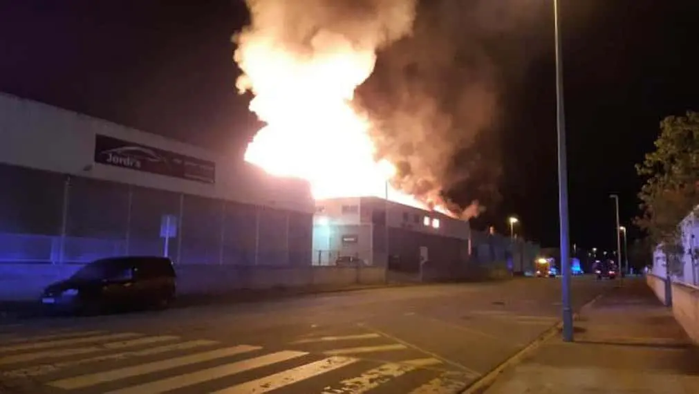 incendio-planta-silence-molins-de-rei