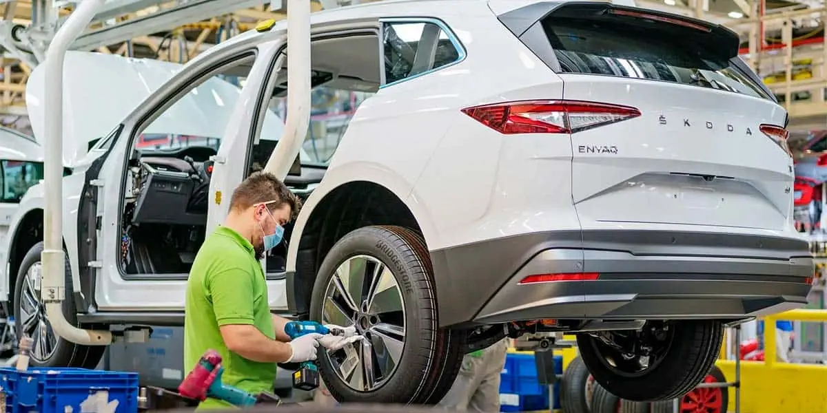 Skoda Enyaq IV en la cadena de montaje