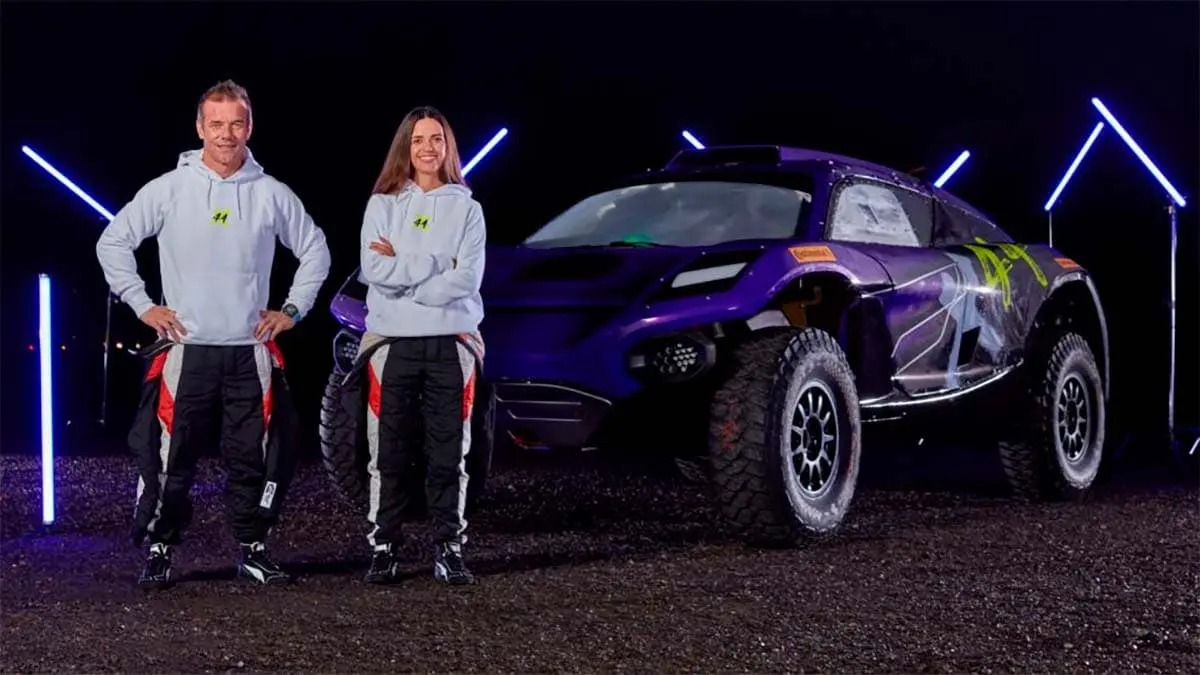 Foto de la presentaci&oacute;n de los pilotos del equipo X44 del campeonato Extreme E